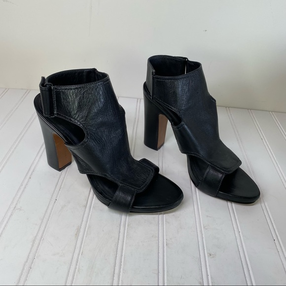 Pour La Victoire Echo black leather Sandals - Picture 3 of 7